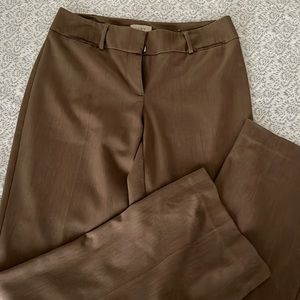 LOFT size 4 curvy wide legged pant